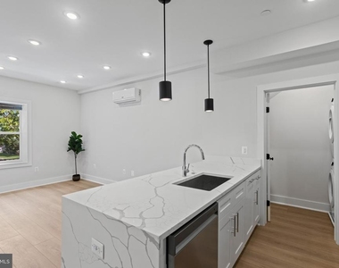 2236 40th Street Nw - Photo Thumbnail 8