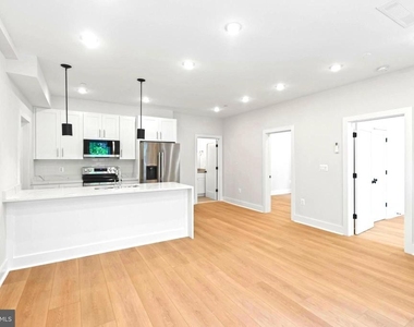 2236 40th Street Nw - Photo Thumbnail 2