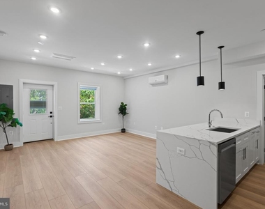 2236 40th Street Nw - Photo Thumbnail 7