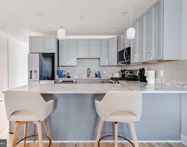 1331 Queen Street Ne - Photo Thumbnail 14