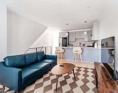1331 Queen Street Ne - Photo Thumbnail 13