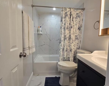 1331 Queen Street Ne - Photo Thumbnail 30