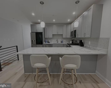 1331 Queen Street Ne - Photo Thumbnail 8