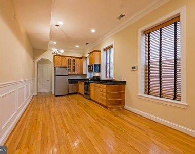 45 R Street Nw - Photo Thumbnail 5
