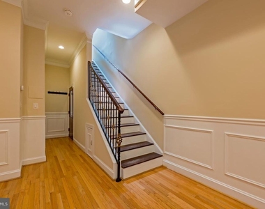 45 R Street Nw - Photo Thumbnail 3