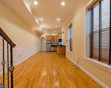 45 R Street Nw - Photo Thumbnail 4