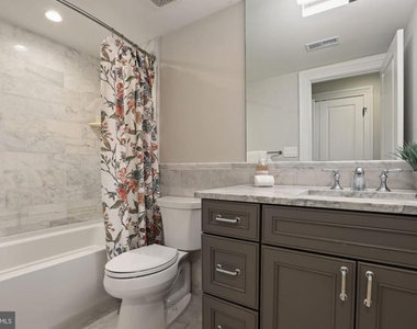 1310 Vermont Avenue Nw - Photo Thumbnail 6