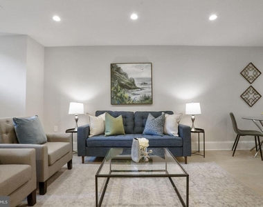 1310 Vermont Avenue Nw - Photo Thumbnail 13