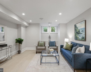 1310 Vermont Avenue Nw - Photo Thumbnail 1