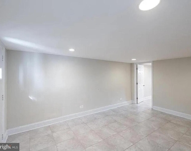 465 Luray Place Nw - Photo Thumbnail 6