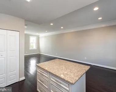 465 Luray Place Nw - Photo Thumbnail 17