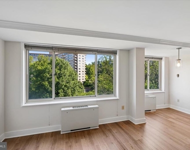4000 Tunlaw Road Nw - Photo Thumbnail 8