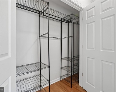4000 Tunlaw Road Nw - Photo Thumbnail 12
