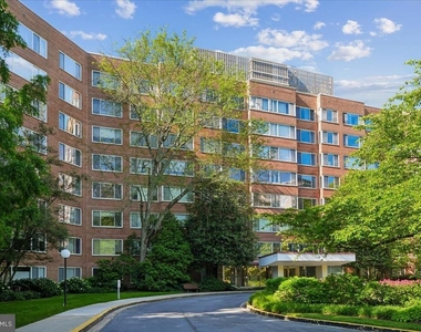 4000 Tunlaw Road Nw - Photo Thumbnail 1