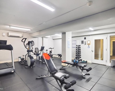 4000 Tunlaw Road Nw - Photo Thumbnail 18