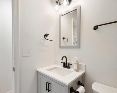 105 Hartmans Mill Rd - Photo Thumbnail 13