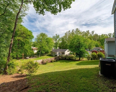 105 Hartmans Mill Rd - Photo Thumbnail 46