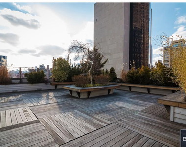 East 38th Street - Photo Thumbnail 8