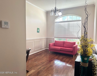 1932 Lyndhurst Drive - Photo Thumbnail 1