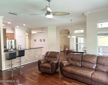1932 Lyndhurst Drive - Photo Thumbnail 7