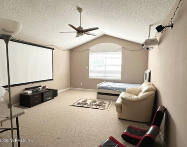 1932 Lyndhurst Drive - Photo Thumbnail 18