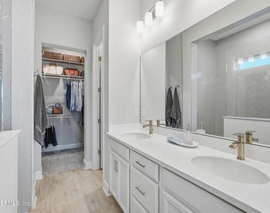 185 Park Center Avenue - Photo Thumbnail 18