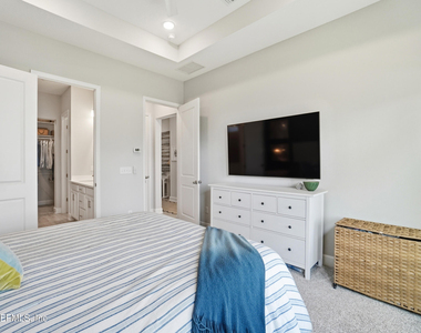 185 Park Center Avenue - Photo Thumbnail 17
