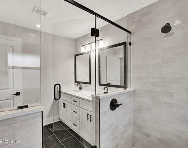 8859 Amalfi Court - Photo Thumbnail 31