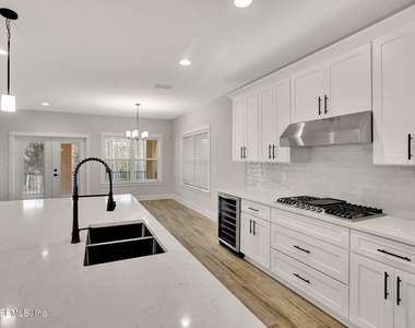 8859 Amalfi Court - Photo Thumbnail 3