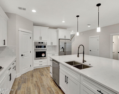 8859 Amalfi Court - Photo Thumbnail 4