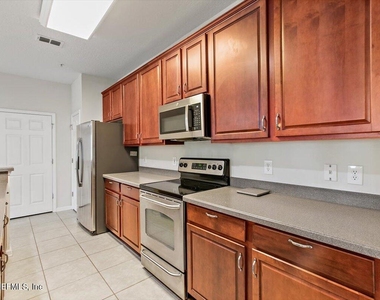 13364 Beach Boulevard - Photo Thumbnail 5