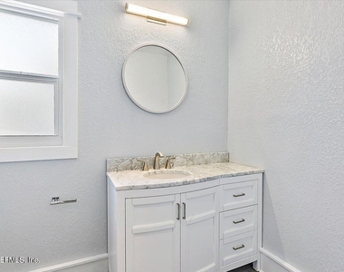 2142 Park Street - Photo Thumbnail 12