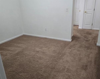 5260 Collins Road - Photo Thumbnail 6