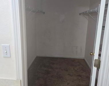 5260 Collins Road - Photo Thumbnail 16