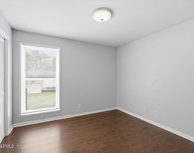 3307 Mayflower Street - Photo Thumbnail 6