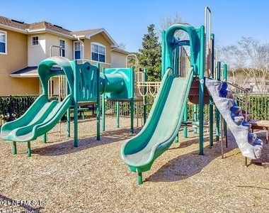 8550 Argyle Business Loop - Photo Thumbnail 19