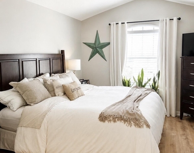 77 San Briso Way - Photo Thumbnail 7