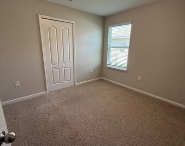 103 Granite City Avenue - Photo Thumbnail 15