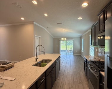 103 Granite City Avenue - Photo Thumbnail 4