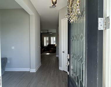 228 Dalton Circle - Photo Thumbnail 1