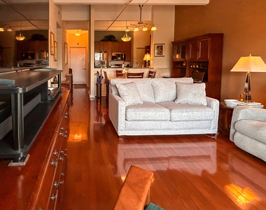 1661 Riverside Avenue - Photo Thumbnail 11