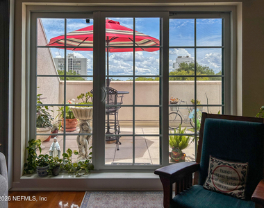 1661 Riverside Avenue - Photo Thumbnail 21