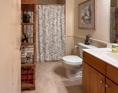 1661 Riverside Avenue - Photo Thumbnail 9
