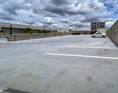 1661 Riverside Avenue - Photo Thumbnail 26