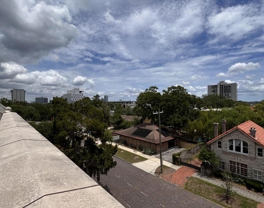 1661 Riverside Avenue - Photo Thumbnail 23