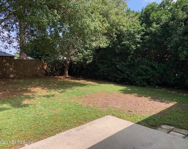 2704 Ian Court - Photo Thumbnail 18