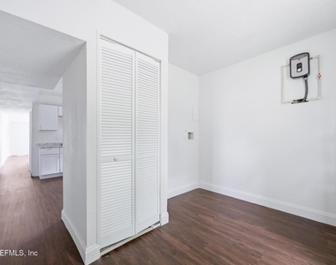 1715 Brackland Street - Photo Thumbnail 10