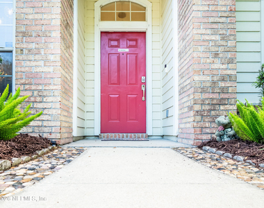2704 Coachman Lakes Drive - Photo Thumbnail 1