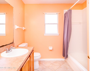 2704 Coachman Lakes Drive - Photo Thumbnail 24