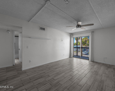 400 1st Street S - Photo Thumbnail 9